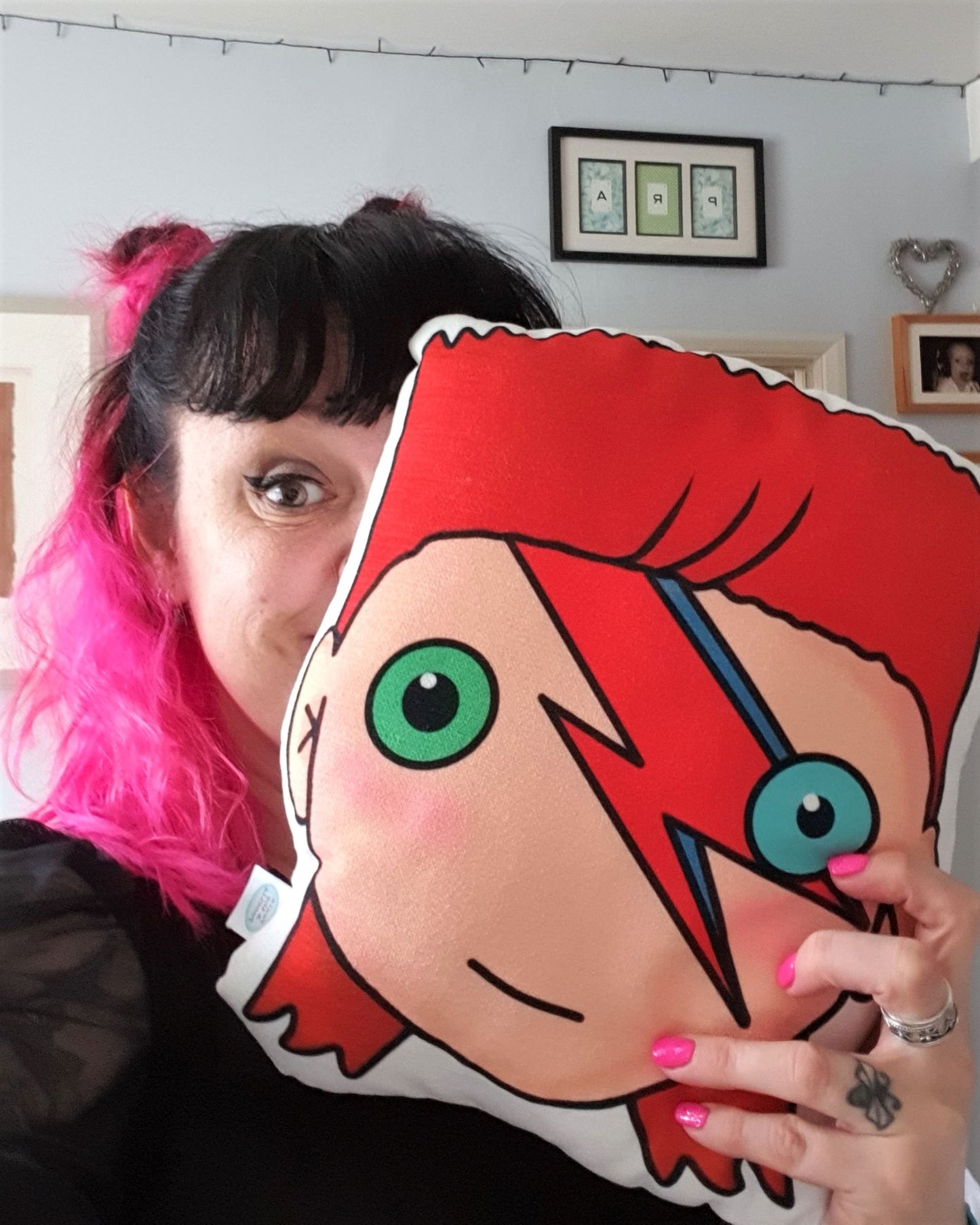 Bowie Face Cushion
